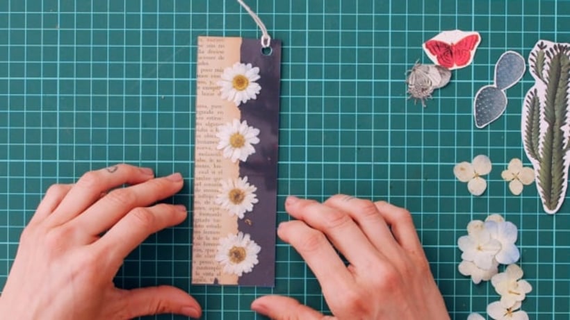 Tutorial DIY: como fazer marcadores com a técnica de prensagem botânica 9