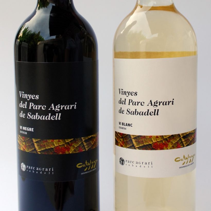 Etiquetas de vino de las "Vinyes del Parc Agrari de Sabadell" 3