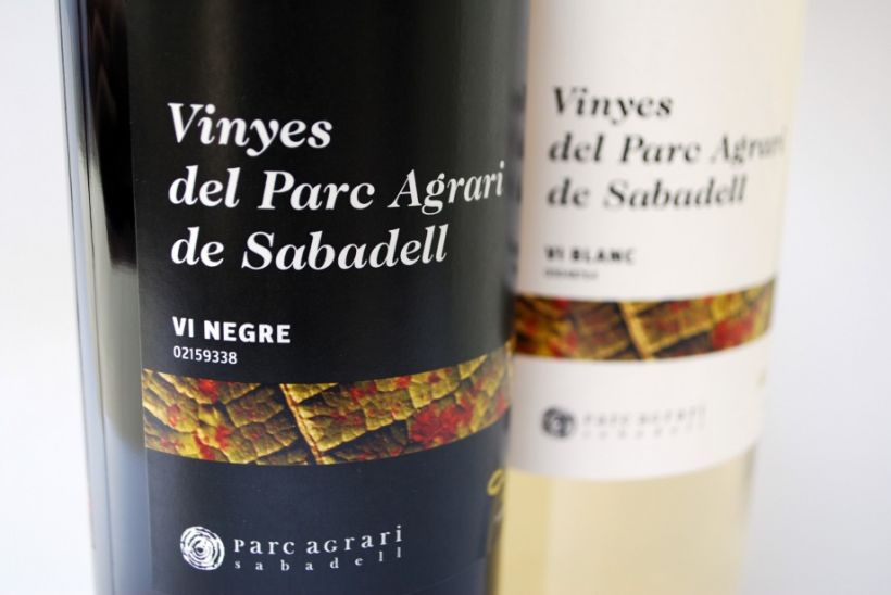 Etiquetas de vino de las "Vinyes del Parc Agrari de Sabadell" 1