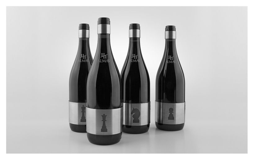 Cuatro Almas | Wine Packaging | Steel 12