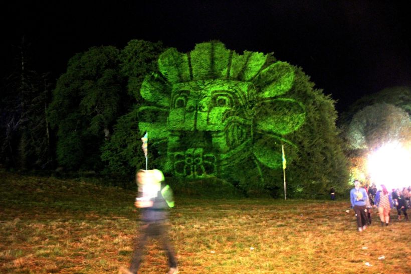 3D light projections on trees 7