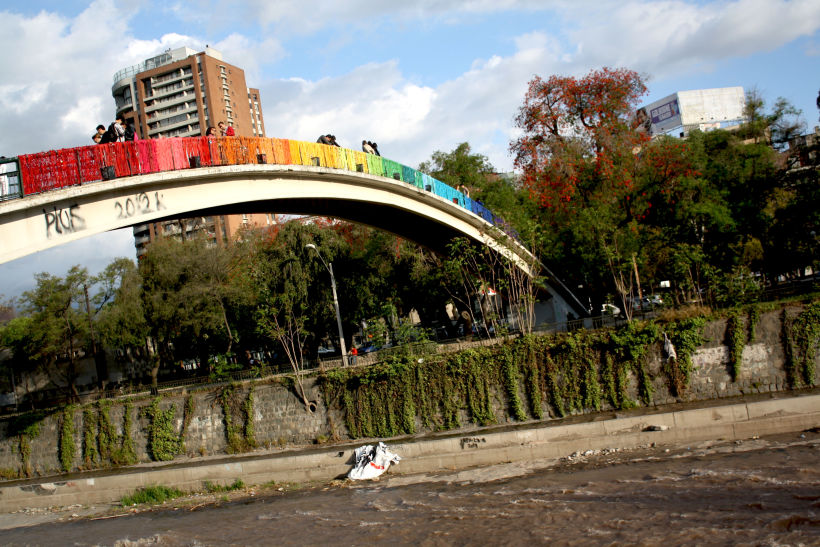 Arcoiris en el Río Mapocho / Santiago de Chile 13
