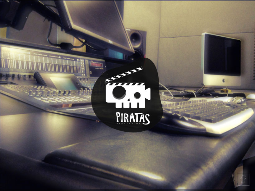 Identidad corporativa "PIRATAS productions", productora de Spots, videos... 5