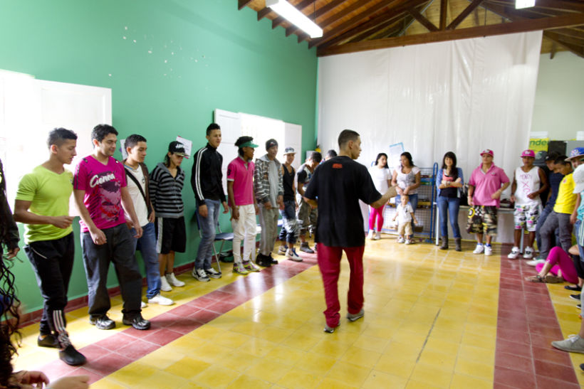 Proyecto Ícaro: Secretaría de Juventud y la Universidad de Antioquia. Taller: resolución de conflictos 0