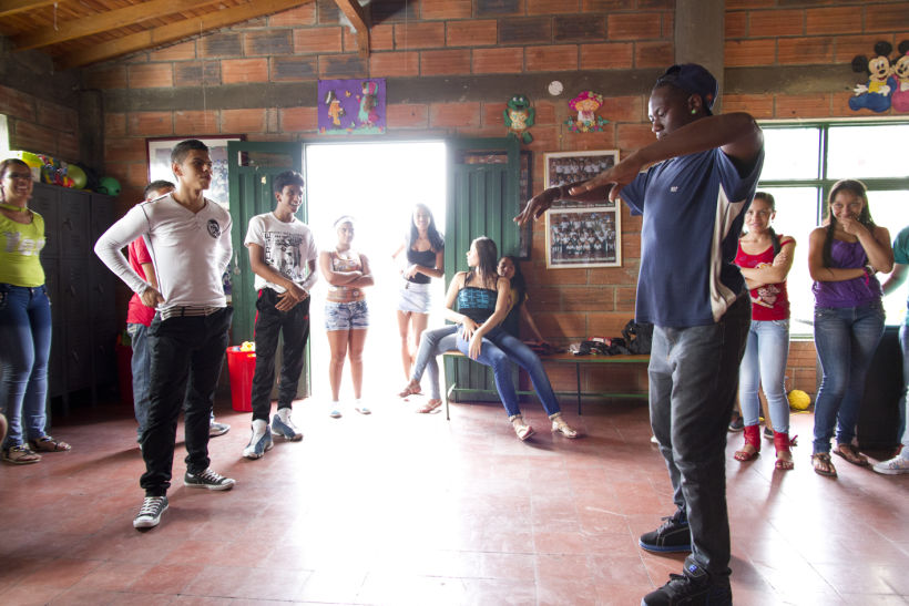 Proyecto Ícaro: Secretaría de Juventud y la Universidad de Antioquia. Taller: resolución de conflictos 8
