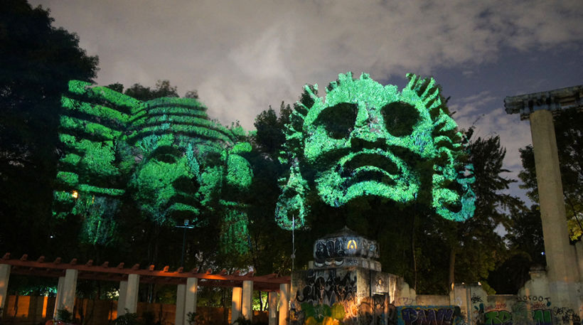 Dioses del Maíz - Proyección 3D de dioses prehispánicos sobre árboles del Parque México, DF 0