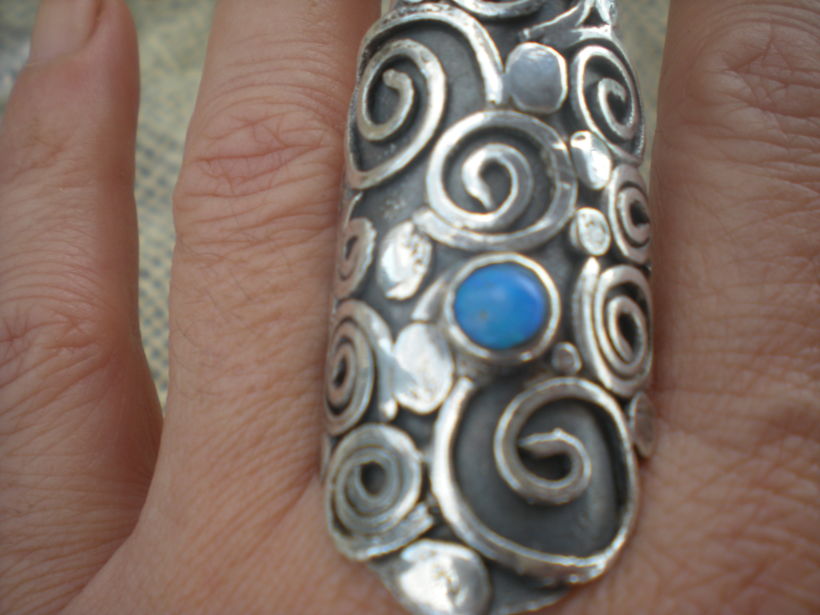 Troyano, anillo inspirado en grecia con un opalo australiano ,unico 0