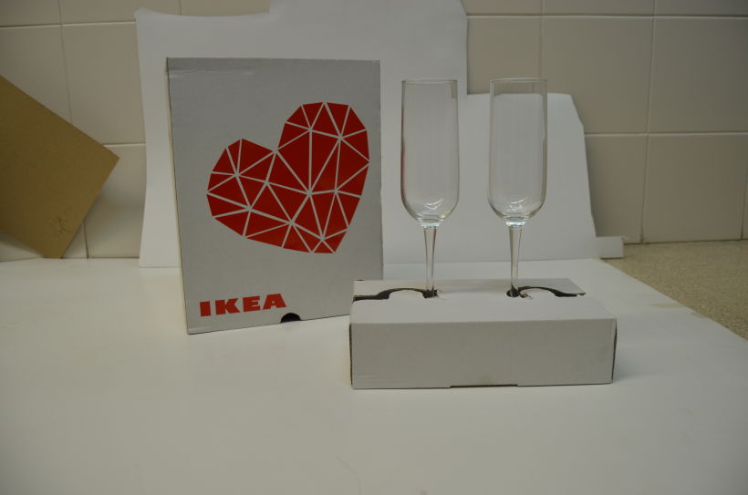 Packaging: diseño de pack de copas resistente a golpes (San Valentín). Premio Liderpack 2014: Al mejor pack obra de estudiante "Diseño Joven" 4