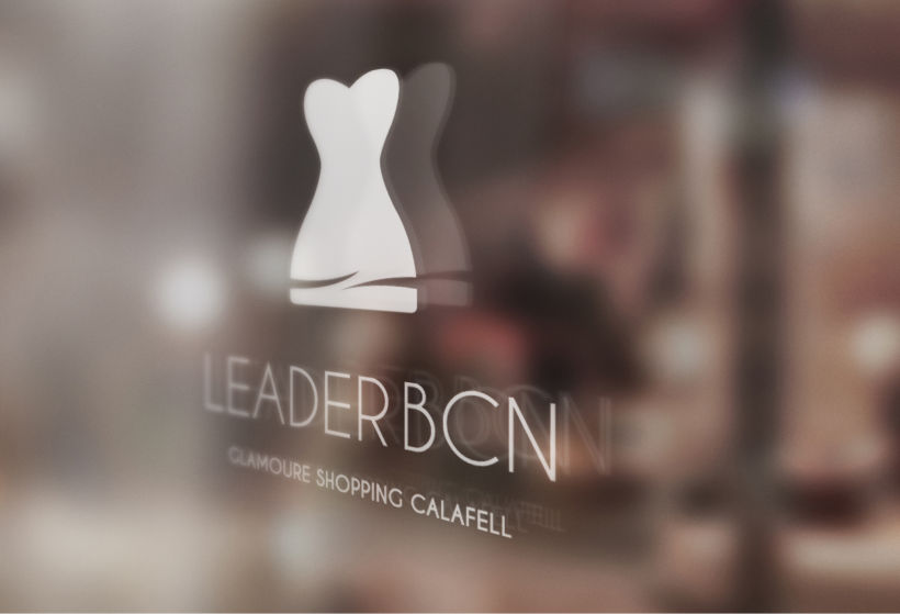 Propuesta de imagen corporativa y logotipo general para la empresa de moda femenina Leader BCN. -1
