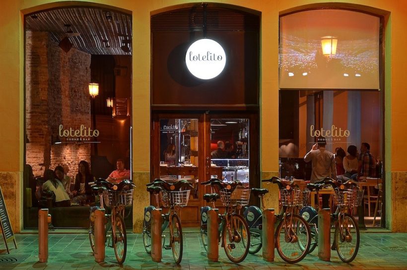 Lotelito Rooms & Bar - Valencia, 2013 5