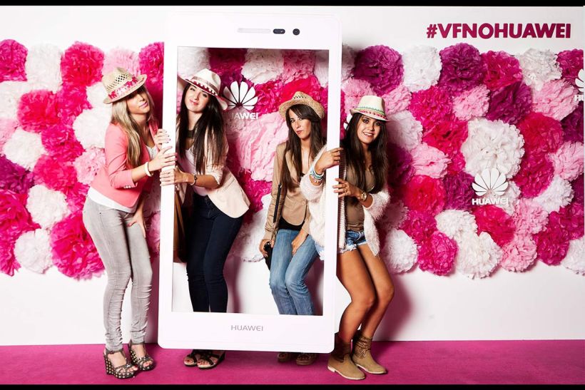 Ciclorama Huawei en VFNO 2014 1