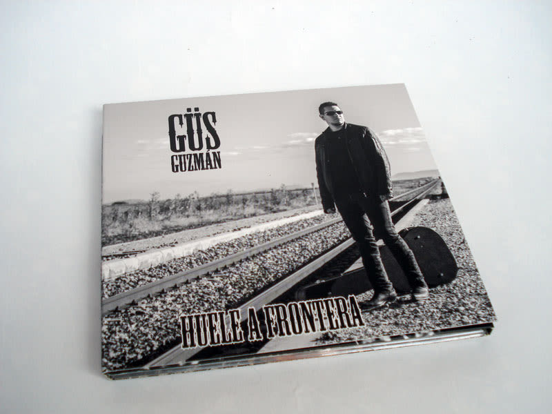 Diseño y maquetación del CD de Güs Guzmán 0