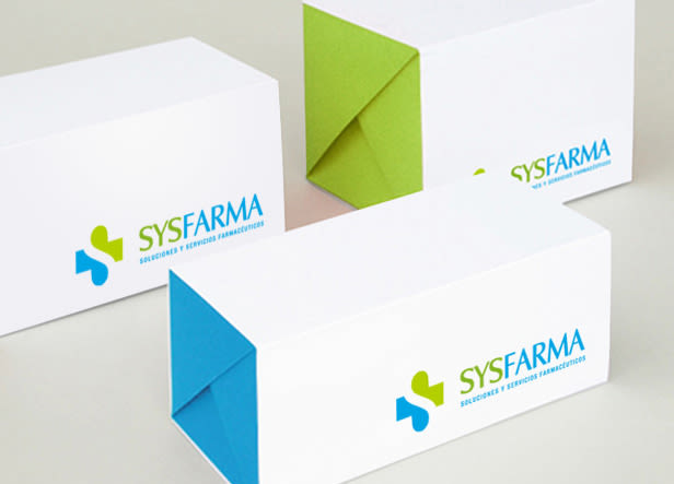 Diseño de logotipo para Sysfarma, una empresa que ofrece servicios profesionales a farmacias como asesoramiento fiscal, de gestión y de marketing. -1