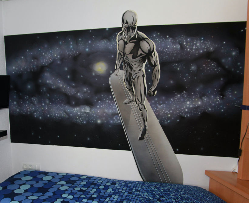 Mural "Estela Plateada" (Silver Surfer) 7