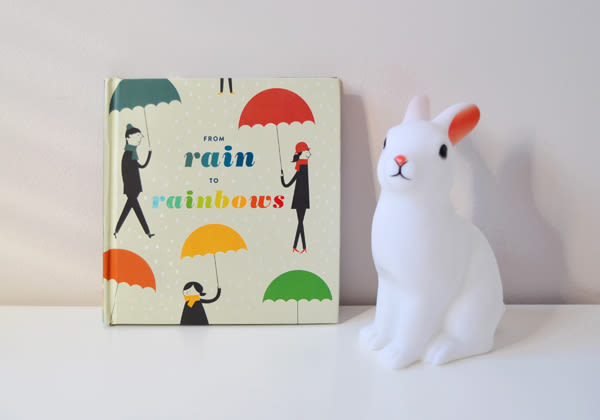 Publicación de estampados en el libro From rain to rainbows 0