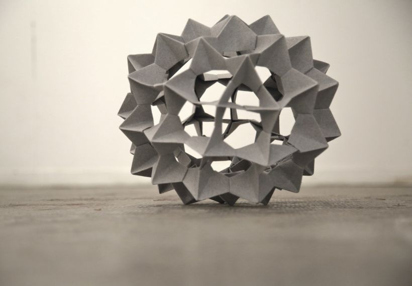  The creative process Cartoncita when generating pieces of origami.  4