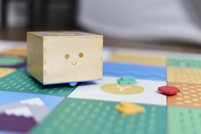 Cubetto, un robot que enseña a los niños programación 3