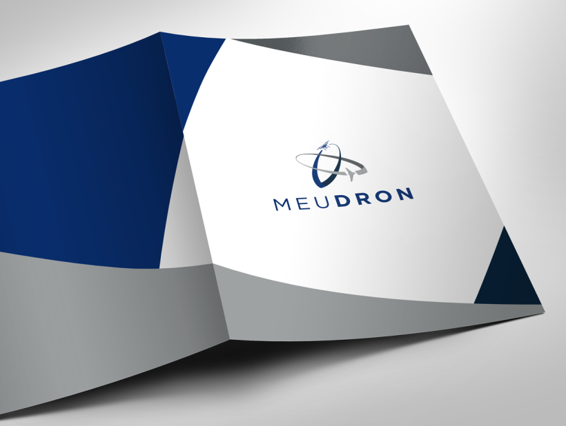 Logotipo, imagen de marca y diseño web, MeuDron 2
