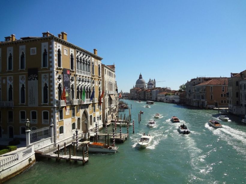 il canale - venezia Italia 8