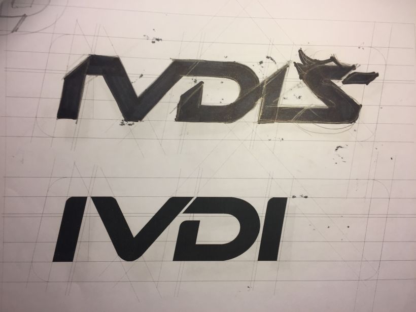 Diseño del logotipo de IVDIS (monograma a usar mas adelante: Dragón) 4