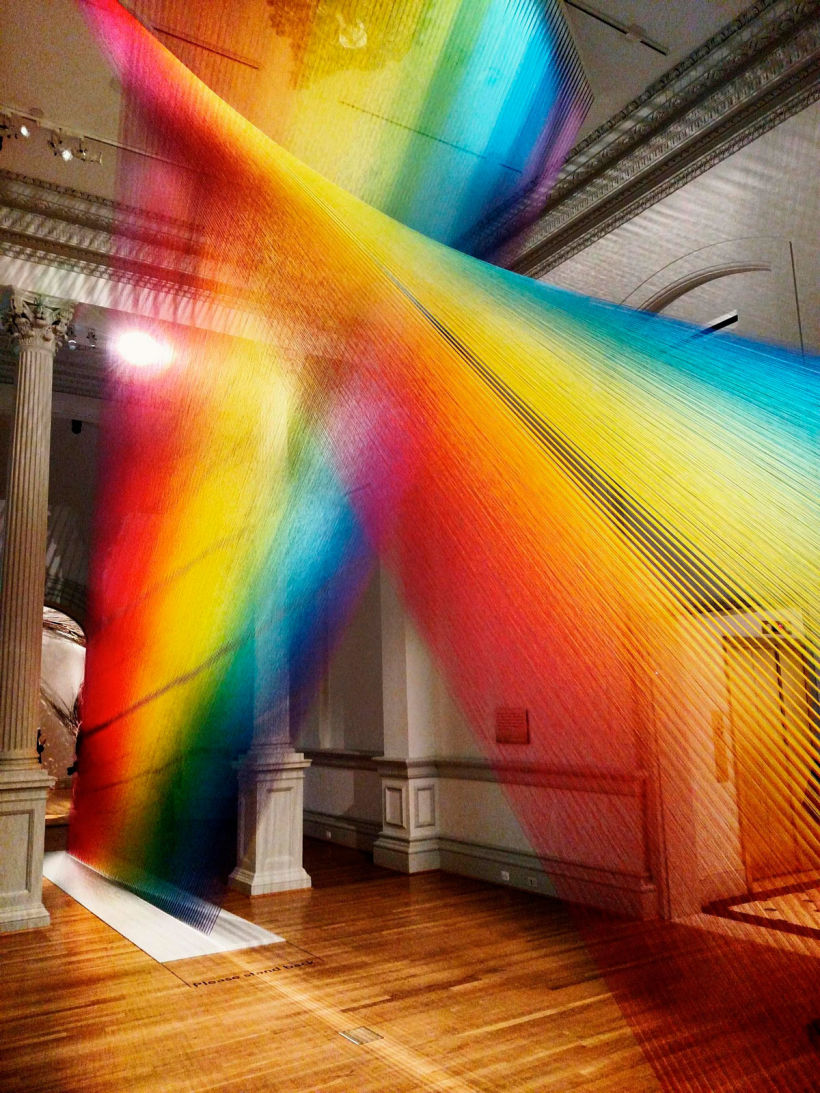 Gabriel Dawe crea arcoíris con hilo y sin agua 11