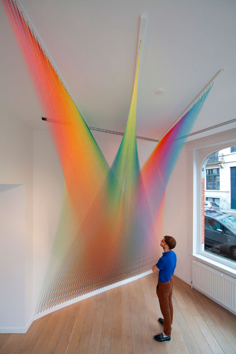 Gabriel Dawe crea arcoíris con hilo y sin agua 12