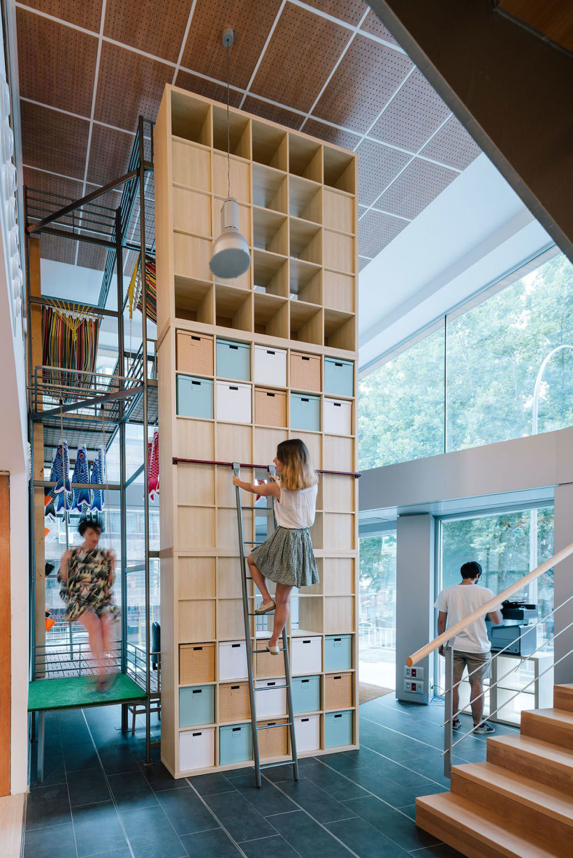 Izaskun Chinchilla diseña un coworking con 'Ikea Hacks' 10