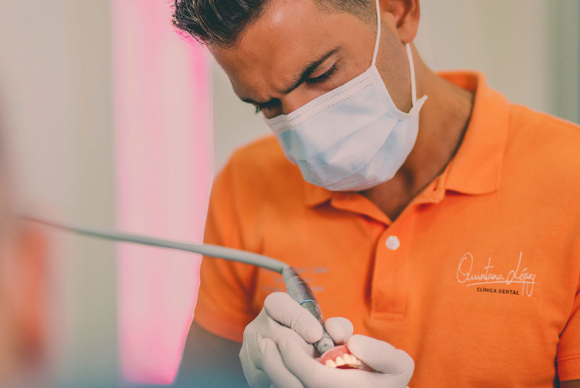 Branding para clínica dental de Canarias 1