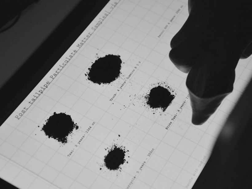 Air-ink: una tinta hecha con aire contaminado 11