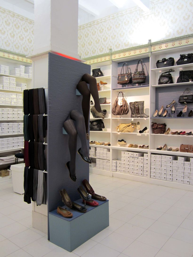  Proyecto de escaparatismo y visual merchandising en la zapatería Los Ángeles de Barcelona (2011) 4