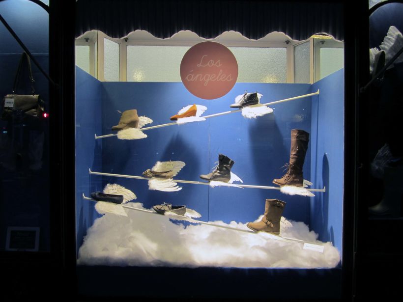  Proyecto de escaparatismo y visual merchandising en la zapatería Los Ángeles de Barcelona (2011) 0