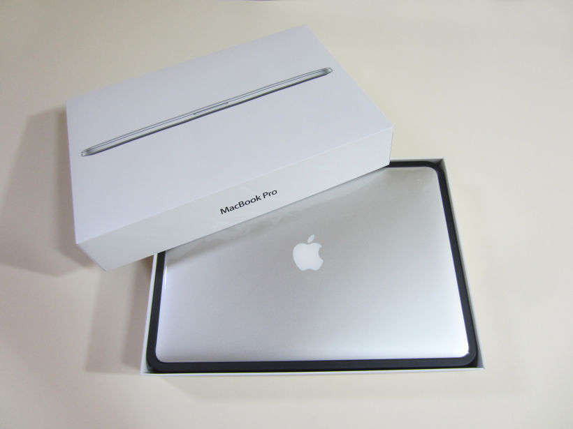 MacBook Pro Retina 15", i7 2,5 GHz, 16 GB de RAM, NVIDIA GeForce GT 750M 2 GB y 500 GB SSD 2