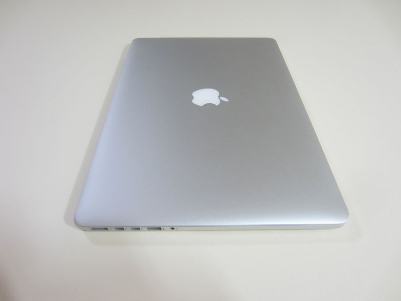 MacBook Pro Retina 15", i7 2,5 GHz, 16 GB de RAM, NVIDIA GeForce GT 750M 2 GB y 500 GB SSD 7