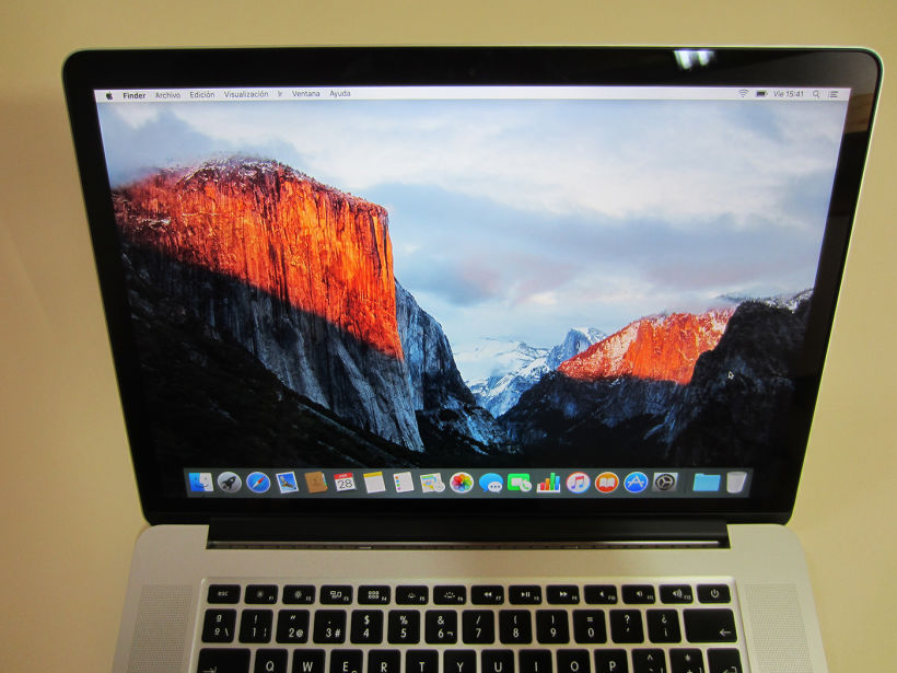 MacBook Pro Retina 15", i7 2,5 GHz, 16 GB de RAM, NVIDIA GeForce GT 750M 2 GB y 500 GB SSD 10