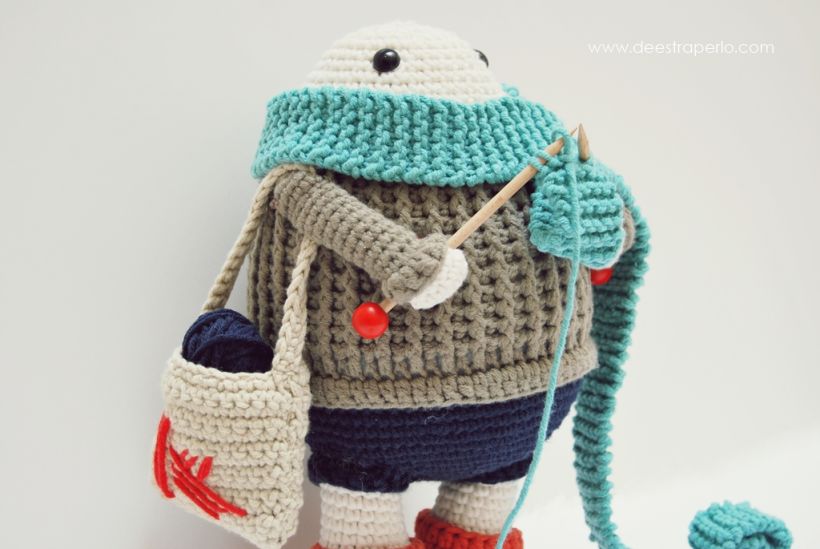 Félix, the happy knitter 5