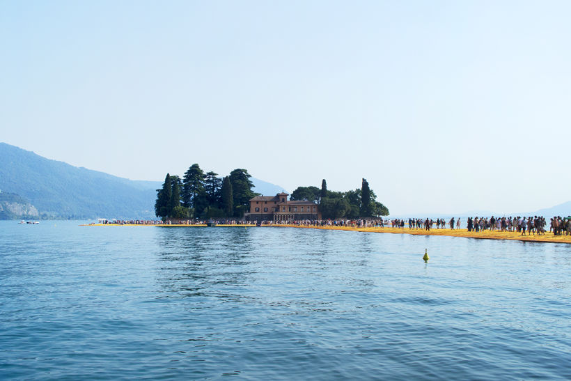 the floating piers  (Iseo lake, Italy) 3