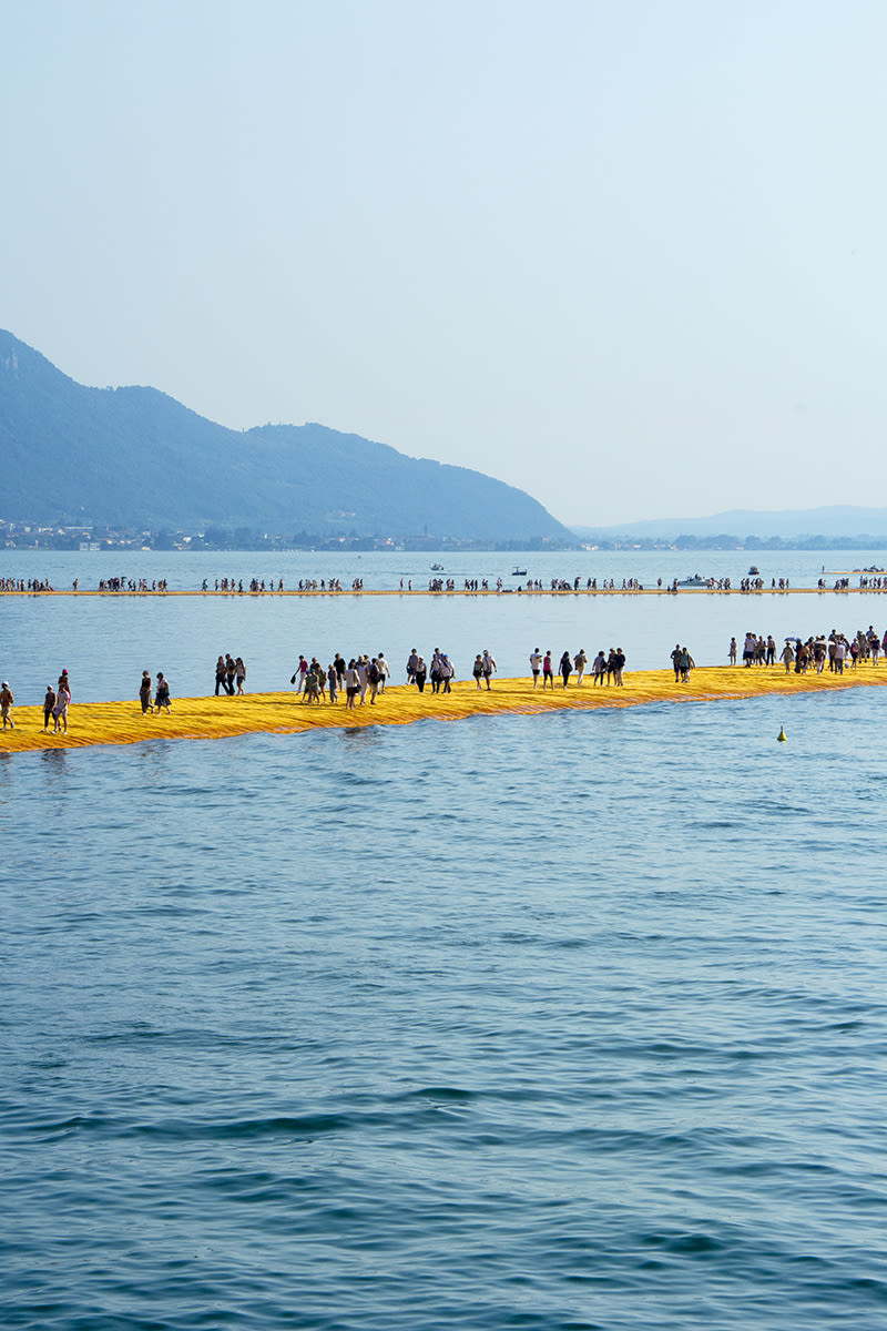 the floating piers  (Iseo lake, Italy) 6