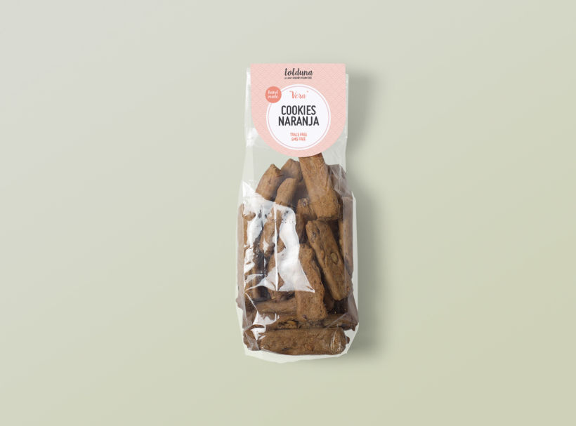 Tot d'una, allergy friendly vegan food · Branding & Packaging design 1