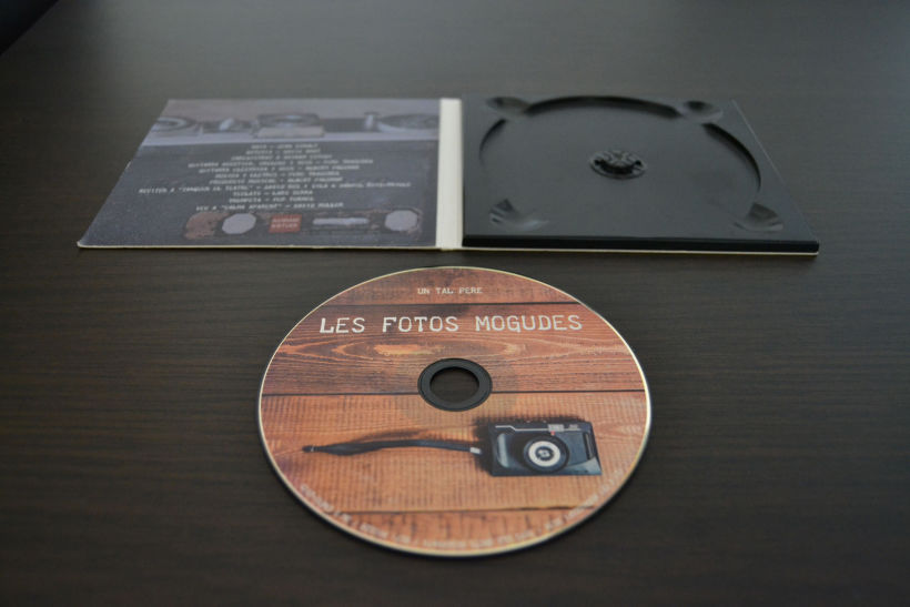 Disseny CD "Les fotos mogudes" de "Un tal Pere" 5