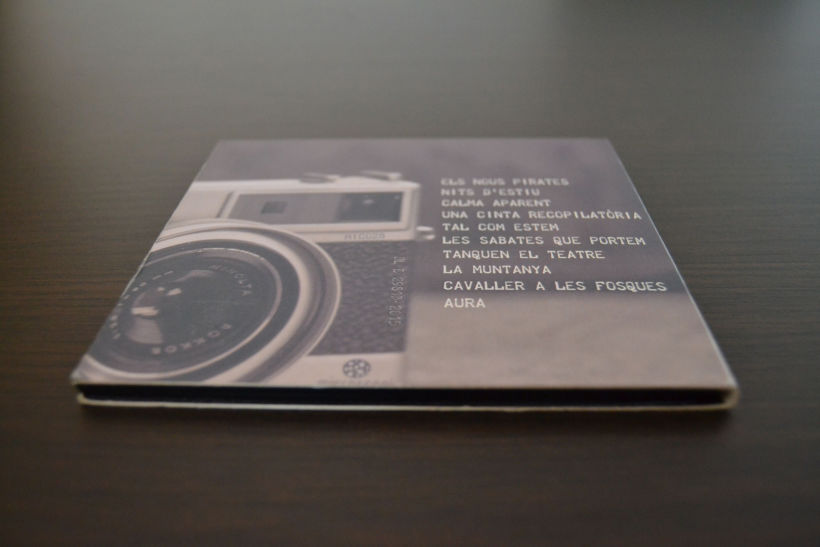 Disseny CD "Les fotos mogudes" de "Un tal Pere" 6
