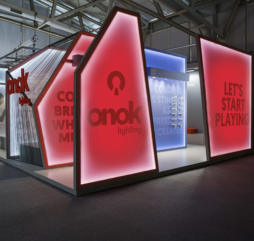 Onok Light & Building Stand  -1