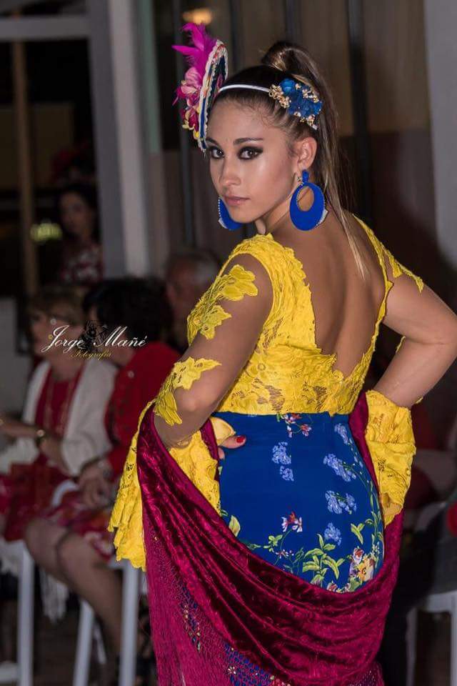 Colección SUEÑOS. Moda Flamenca para mujer. 2