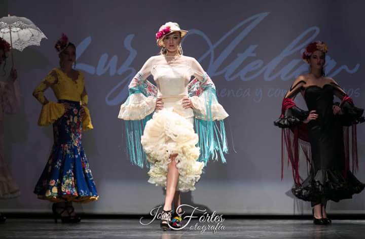 Colección SUEÑOS. Moda Flamenca para mujer. 6