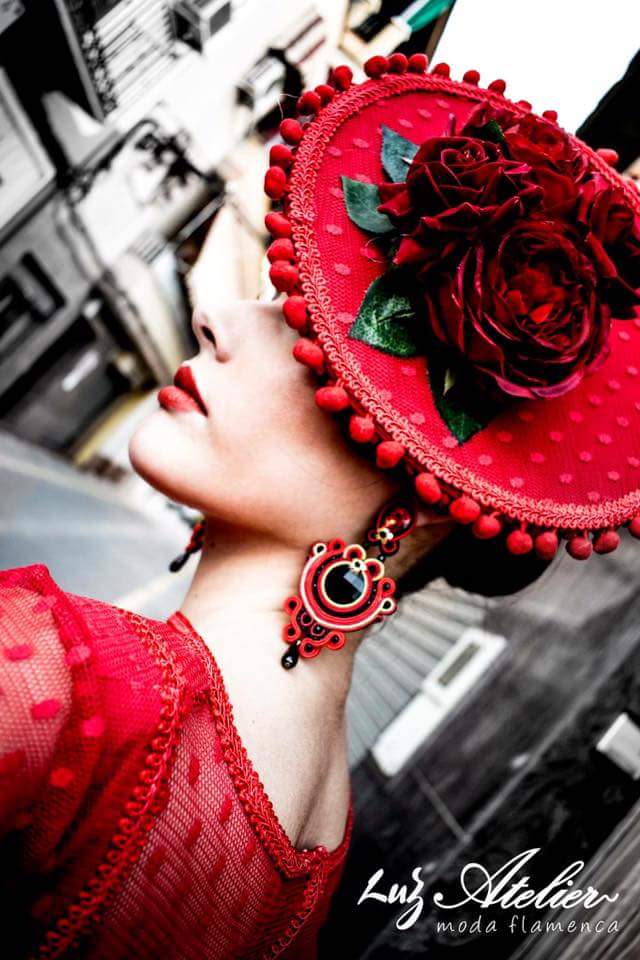 Colección APRIL. Complementos artesanales para mujer Flamenca. 2