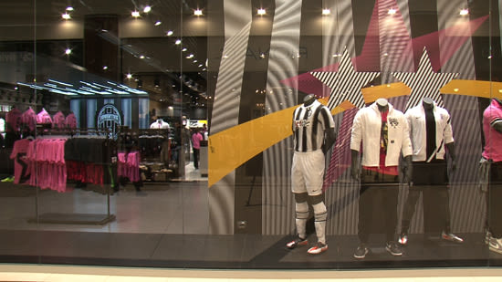 Direction and illustration for the new Nike Juventus store in Area 12 Turin 2