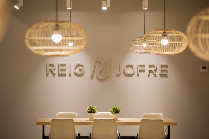Fotografía de Interiores: Oficinas Reig Jofre 9