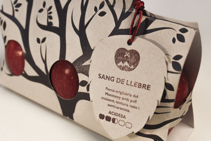 Packaging Project: Pomes del Montseny 1