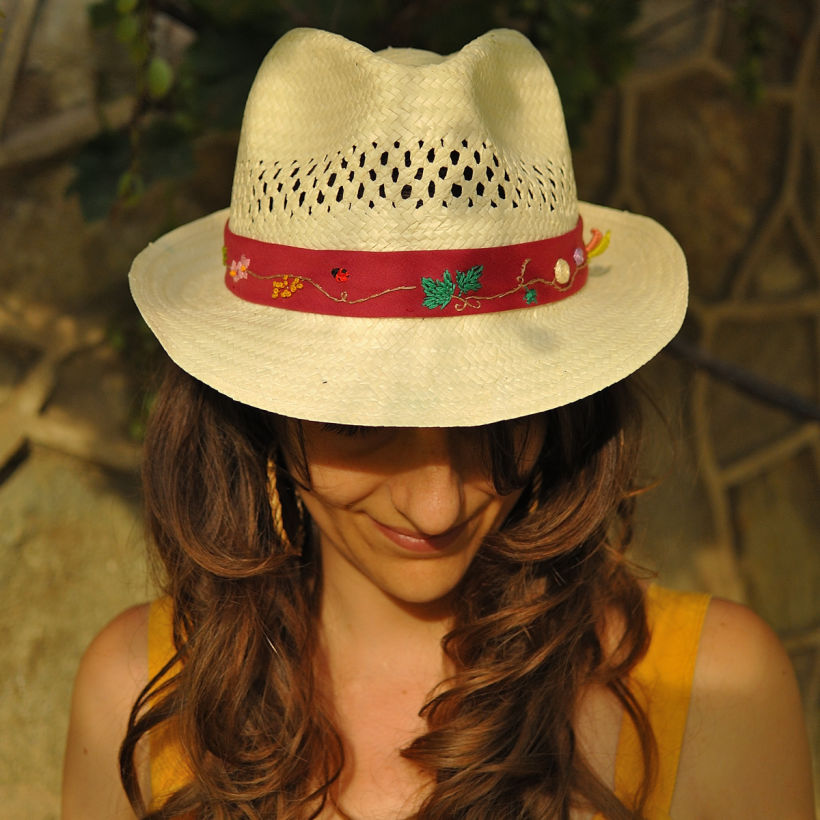 Mi sombrero de paja personalizado :) 2