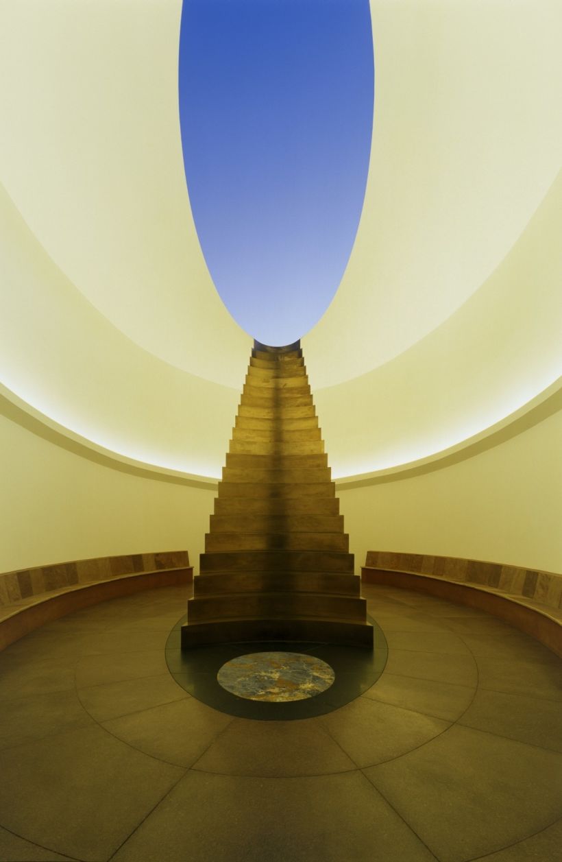 James Turrell: el mago de la luz, los colores y los espacios infinitos 9