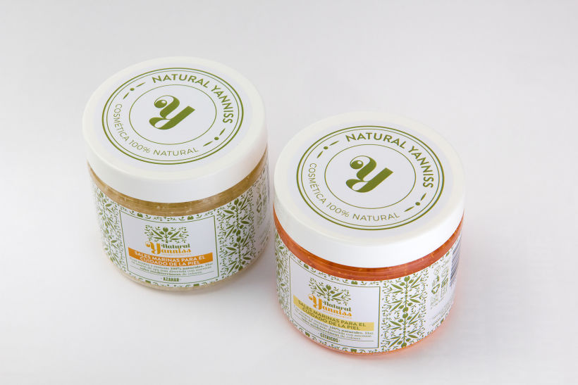 Branding y packaging para Natural Yanniss 14